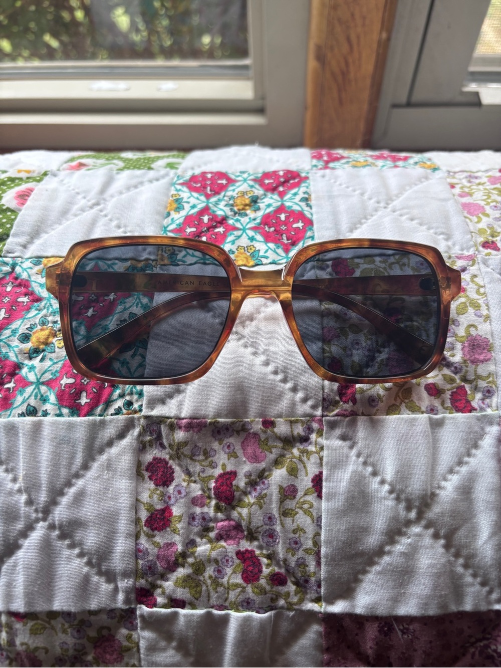 American Eagle Outfitters Tortoise Shell Sunglasses with Dark Lenses